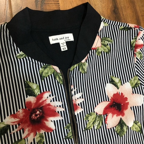 Floral Bomber-Style Jacket - Picture 2 of 2